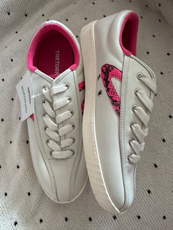 Tretorn White Sneakers with Bright Pink Trim - Picture 2 of 3